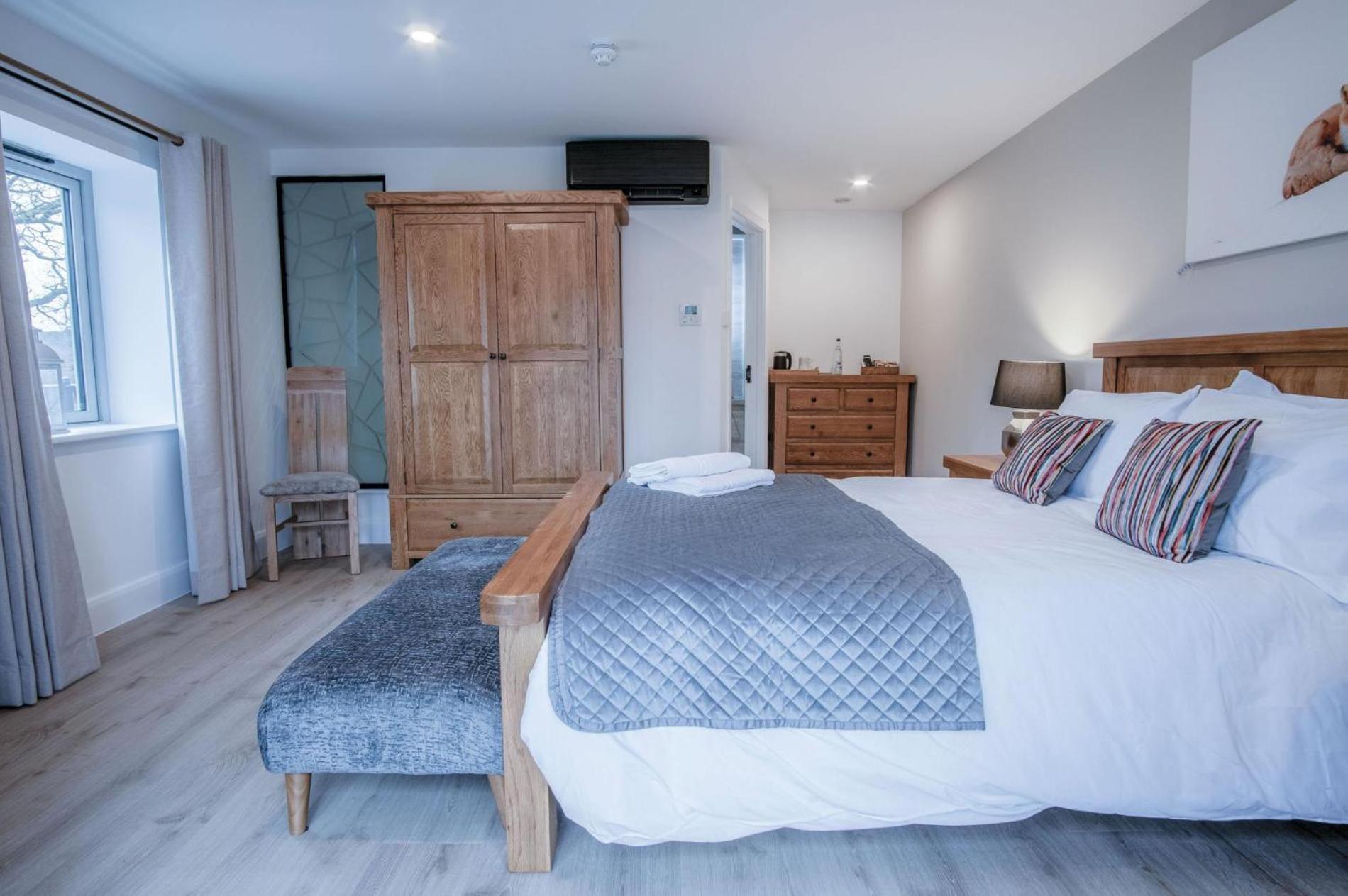 Suite 7 - Sleeping Giant Hotel - Pen Y Cae Inn Brecon Eksteriør bilde