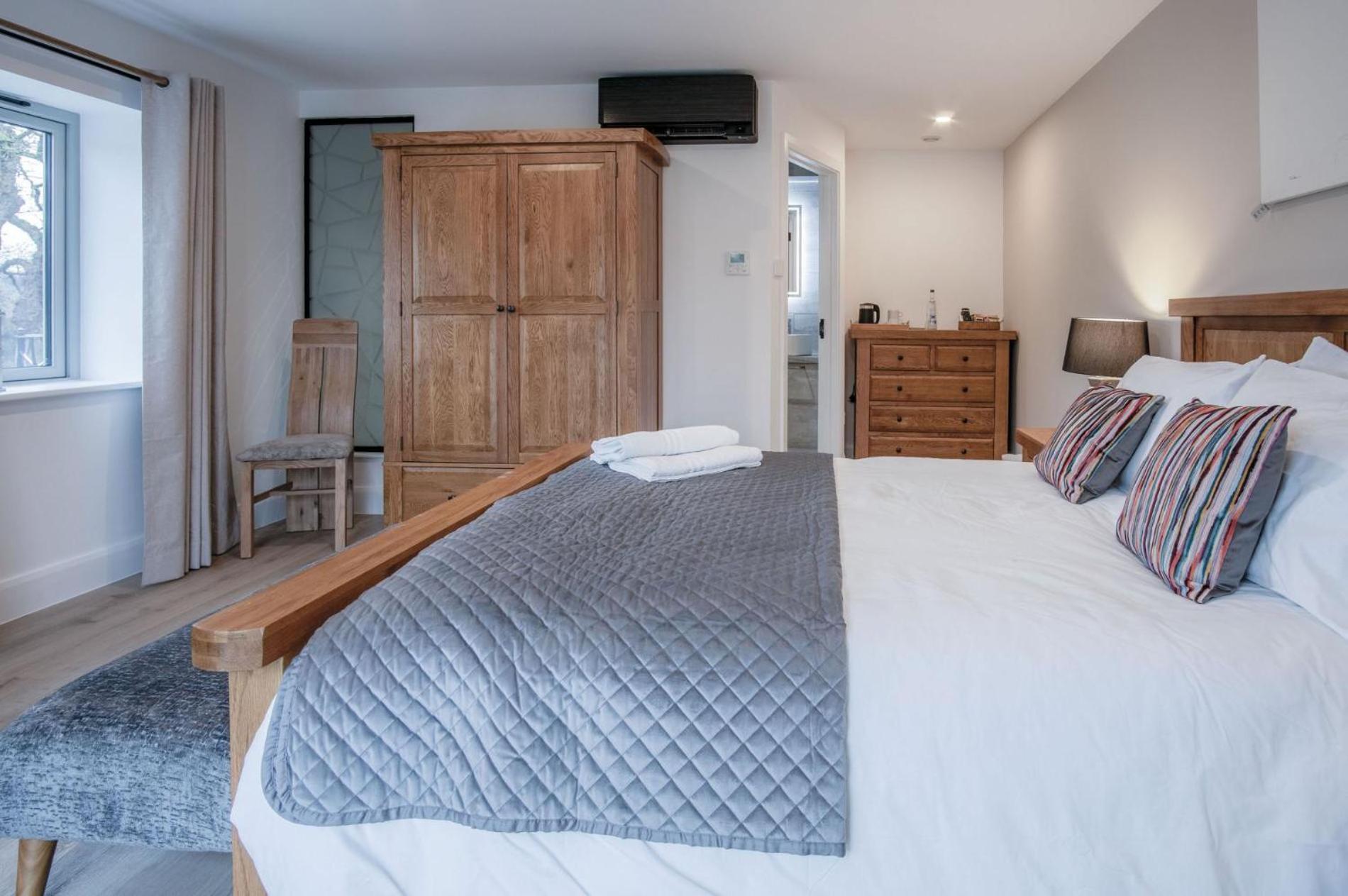 Suite 7 - Sleeping Giant Hotel - Pen Y Cae Inn Brecon Eksteriør bilde